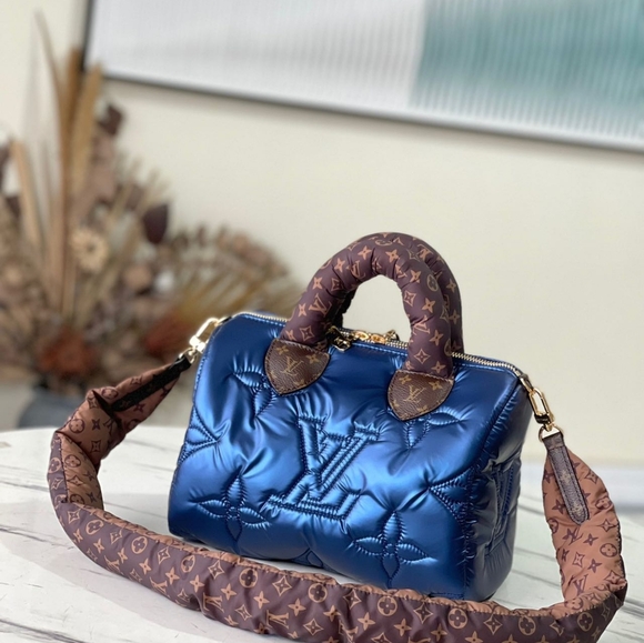 <AUTHENTIC>Louis Vuitton bag - Picture 1 of 9